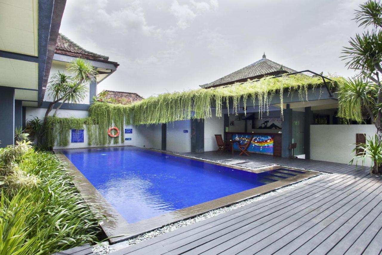 The Yani Hotel Bali Pesanggaran Extérieur photo